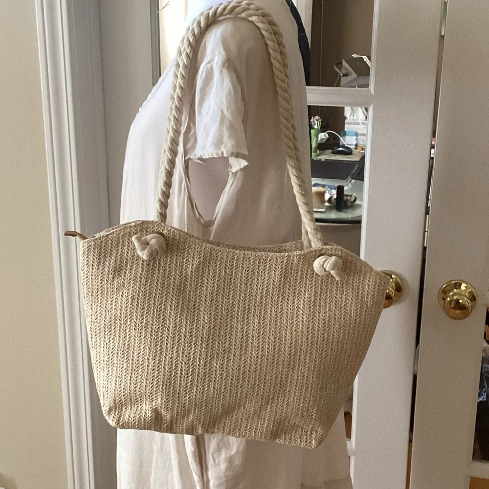 New Chic Tan Tote Bag with Rope Handles - Picture 2 of 8